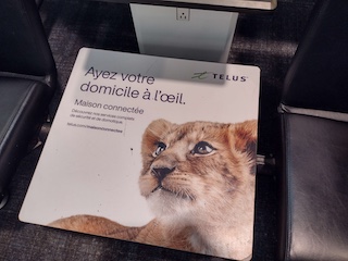 A French-language ad for Telus