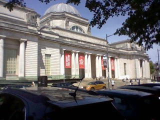 The outside of the Cardiff Museum