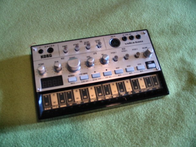 Volca Bass